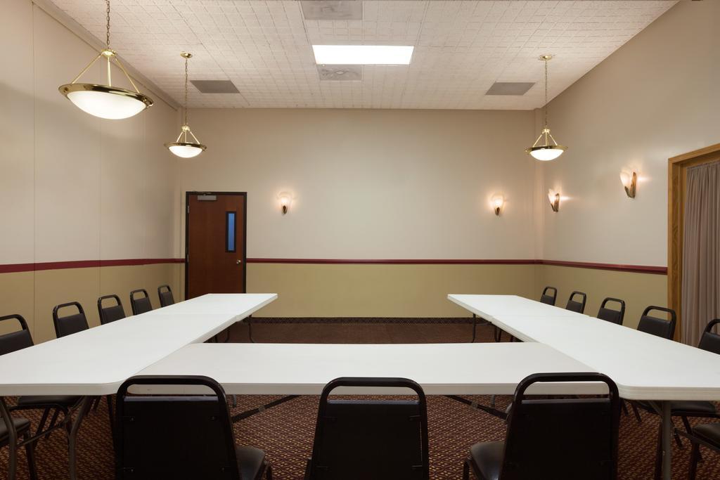 Days Inn צ'יליקות מראה חיצוני תמונה